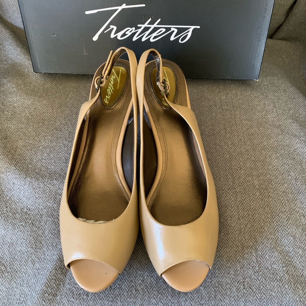 Womens Sandal Omega 3 Trotter Open Toe SlingBack 3” 7.5M NEW IN BOX Tan Platform